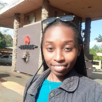 Babysitter Nairobi: Fiona