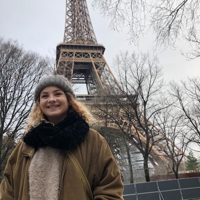 Babysitter in Newcastle: Aliza