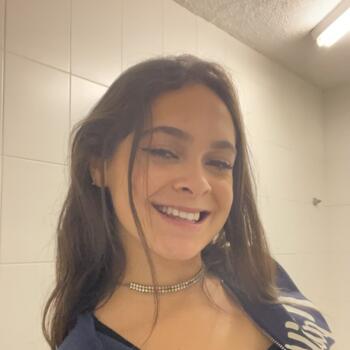 Babysitter in Carapicuíba: Isabelly