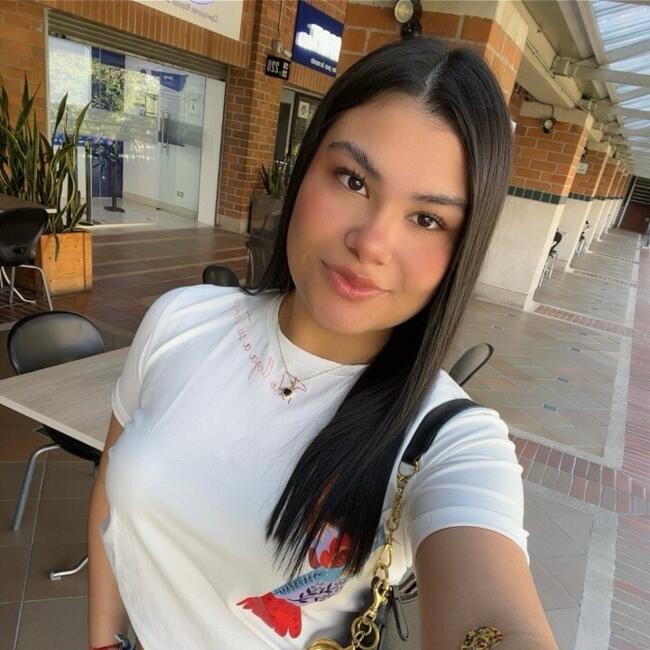 Babysitter in Catharpin: Salo