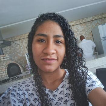 Babysitter Brasília: Amanda