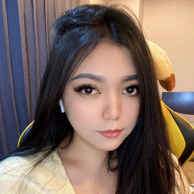 Babysitting job in Bandung: Yovicha Santya Risky