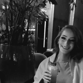 Oppas in Rotterdam: Alena