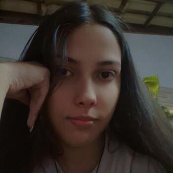 Babá Sete Lagoas: Letícia