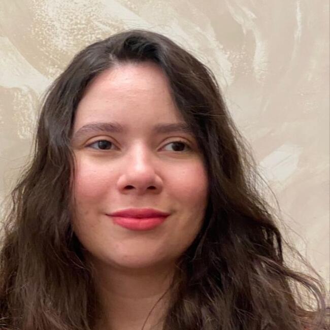 Babysitter in Cidade Ocidental: Giovanna Veyda