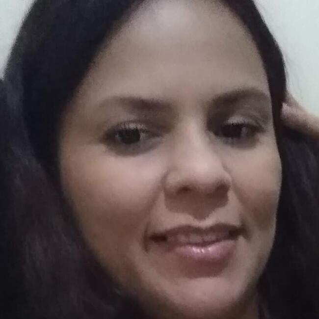 Babysitter in Serra: Shirley