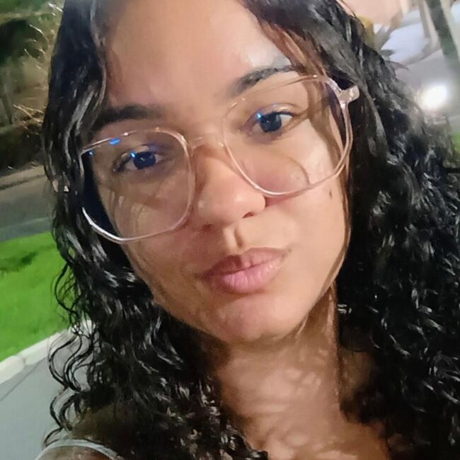 Babysitter in Cuiabá: Ana