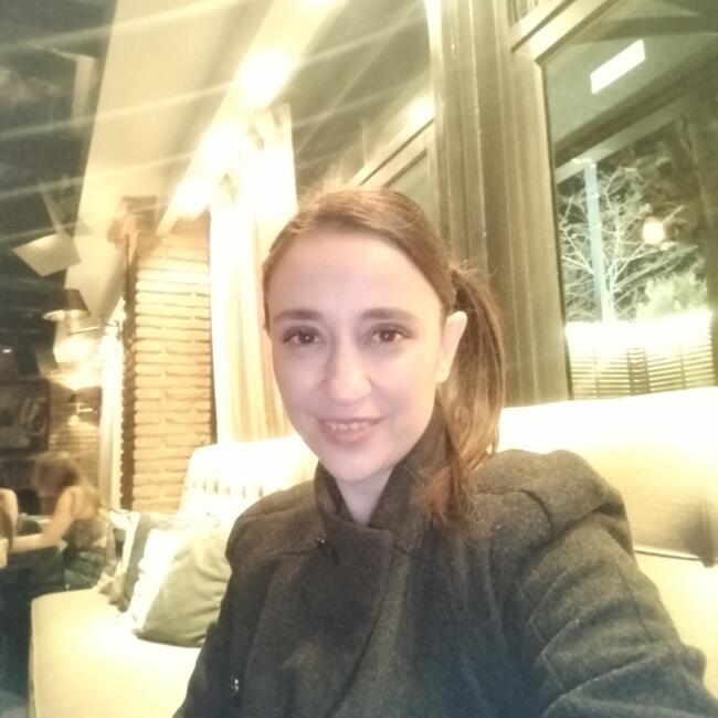 Babysitter στην περιοχή Ίλιον: ΕΛΕΝΗ