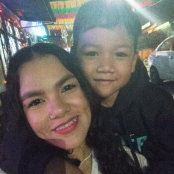 Childminder job in Madrid: babysitting job Laura