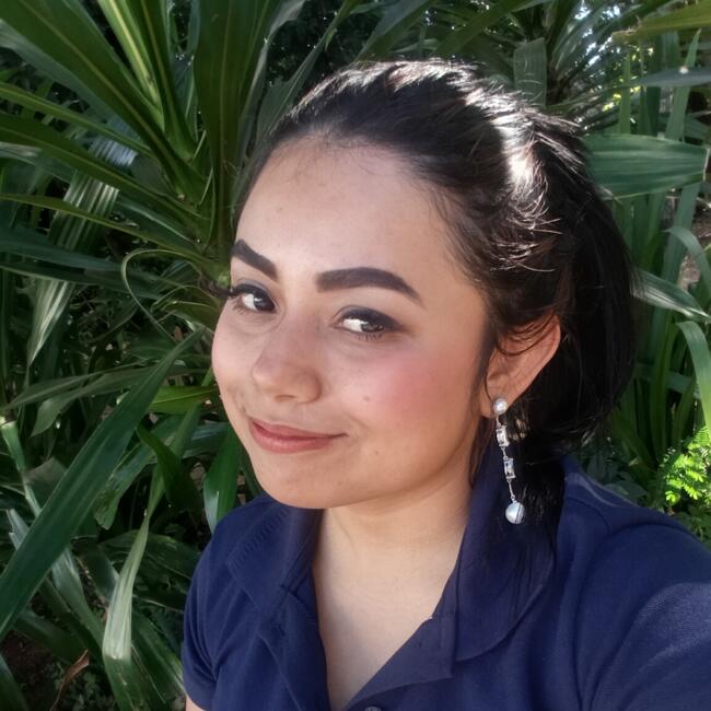 Babysitter in Goiânia: Leila
