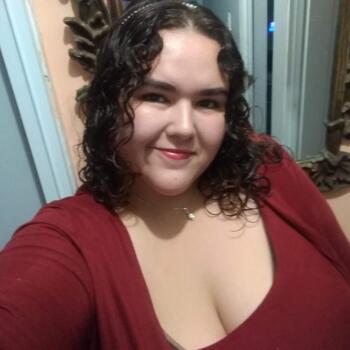 Niñera Lares: Karen Valentín