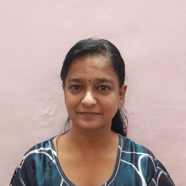 बम्बई में आया: Asha