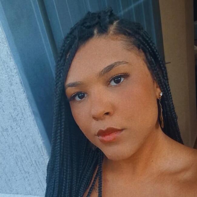 Babysitting job in Brasília: ADRIELLE