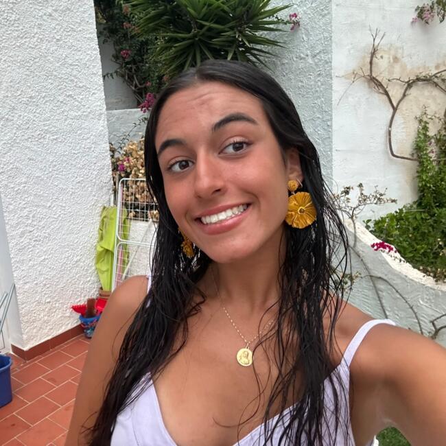 Babysitter in Majadahonda: Lucía