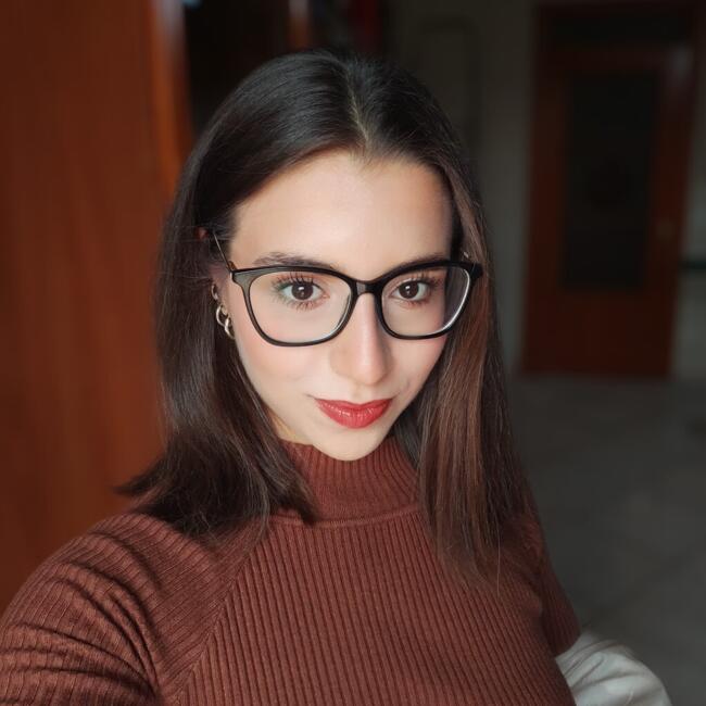 Babysitter in Acerra: Francesca