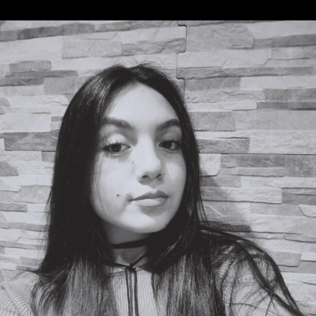 Babysitter in La Calera: Kiara