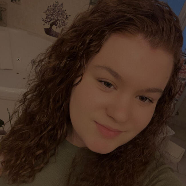 Babysitter in Jauldes: Clelia