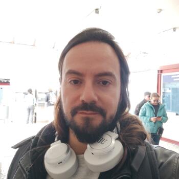 Babysitting job in Almada: babysitting job Joel