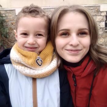 Babysitter in Paris: Saadia