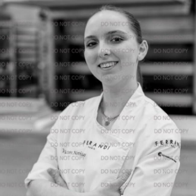 Babysitter in Neuilly-sur-Seine: Victoire