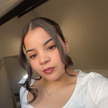 Babysitter Quaregnon: Jasmine