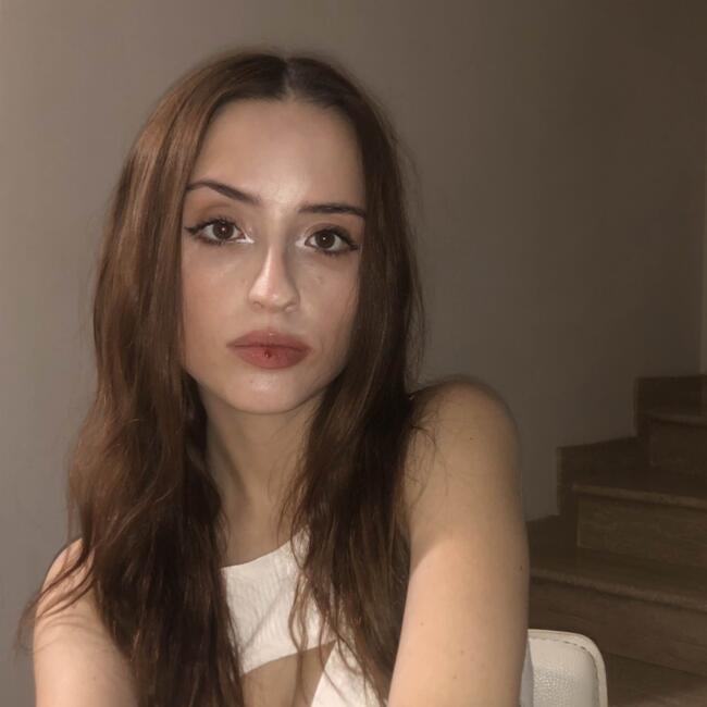 Babysitter a Osimo: ILARIA