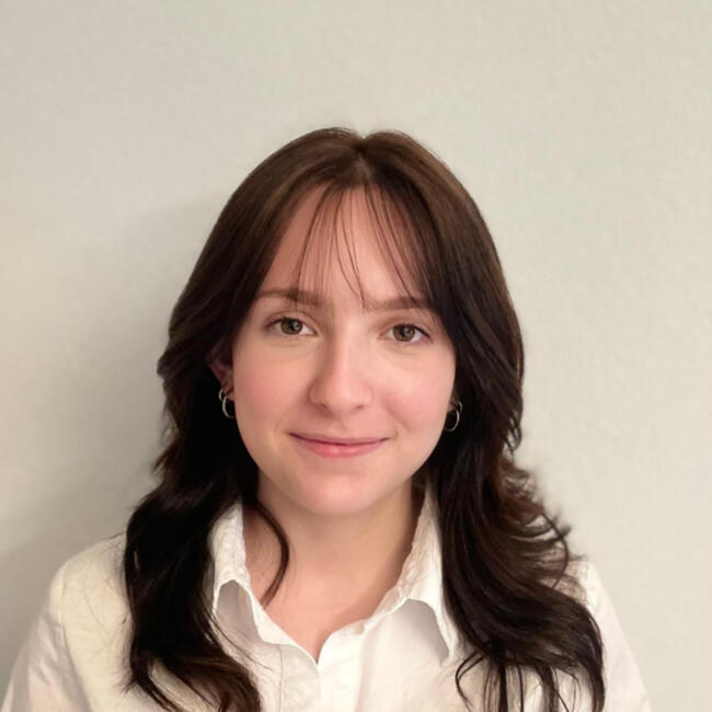 Babysitter in Martigny-Ville: Krystal