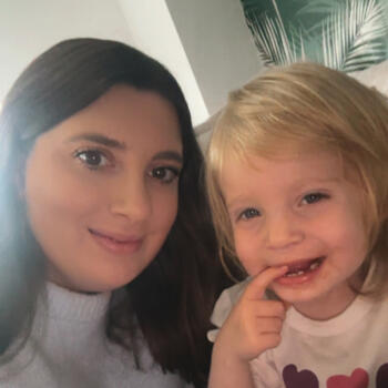 Babysitting job in Gainsborough: babysitting job Kaz