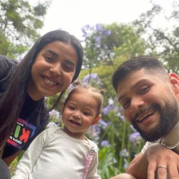 Emprego de babá em Blumenau: emprego de babá Adriely