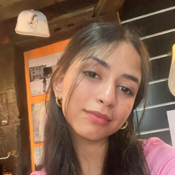 Babysitter em Porto: Ikram