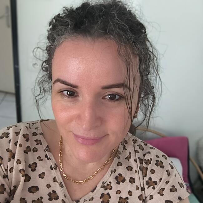 Babysitter in Mont-Saint-Martin: Lila