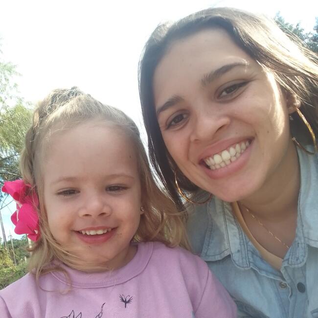 Emprego de babá em Tubarão: Kauany