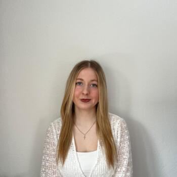 Babysitter in Ueberstorf: Leanne