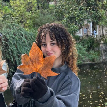 Babysitter in Cascais: Ana