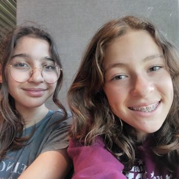 Oppas in Assendelft: Esma en Lyona