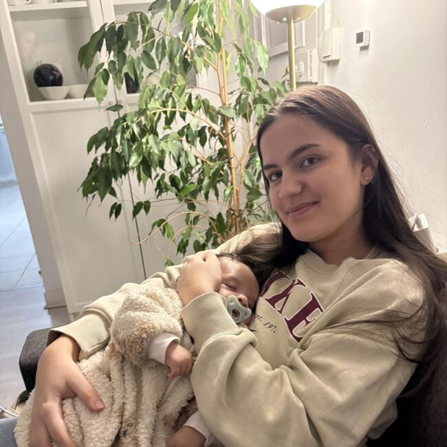 Babysitter in Rouen: Manon