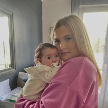 Babysitter in Le Relecq-Kerhuon: Constance