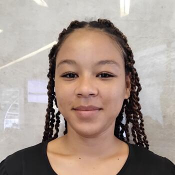 Babysitter in Santa Cruz de Barahona: Elizabeth