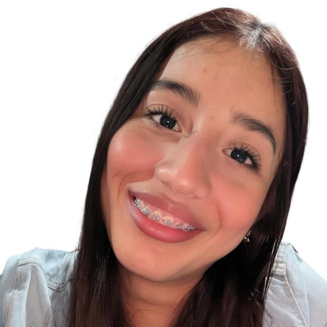 Babysitter in Santo Domingo de los Colorados: Valentina