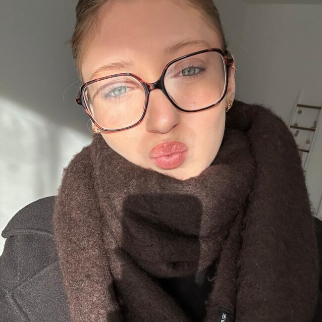 Babysitter in Sinceny: Sarah