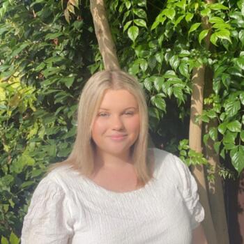 Babysitter in Waiuku: Emma