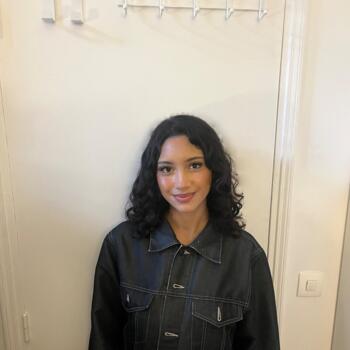 Babysitter in Paris: Marjane