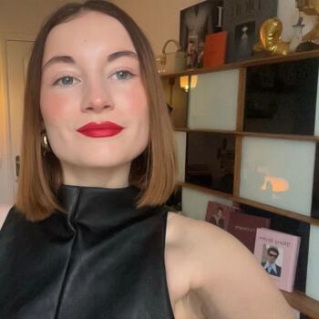 Babysitter in Paris: Chloé