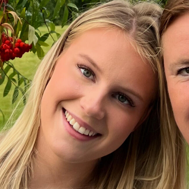 Barnevakt i Lørenfallet: Amalie