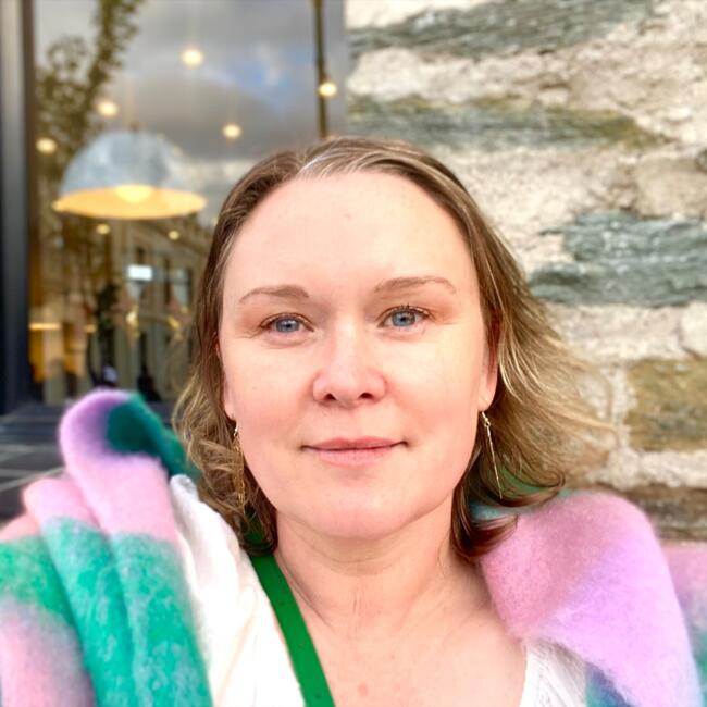 Babysitter in Melbourne: Tracy