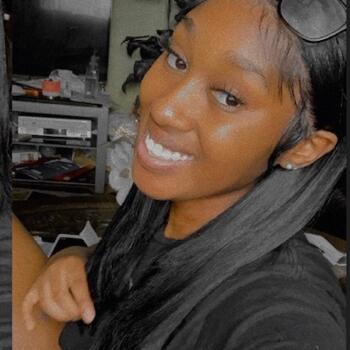 Babysitter in Hyattsville: McKenzie