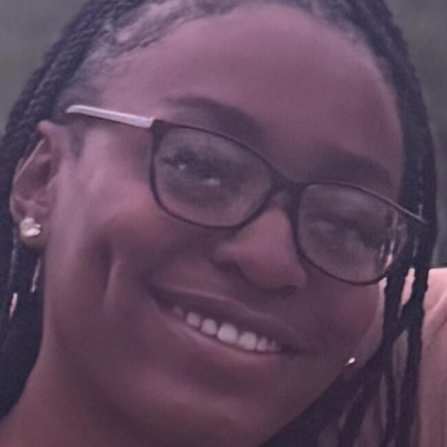 Babysitter in Katy: Labriya