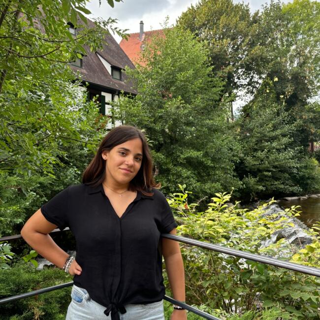 Babysitter in Fauville-en-Caux: Emma