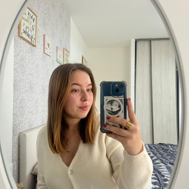 Babysitter in Bieuzy: Louann