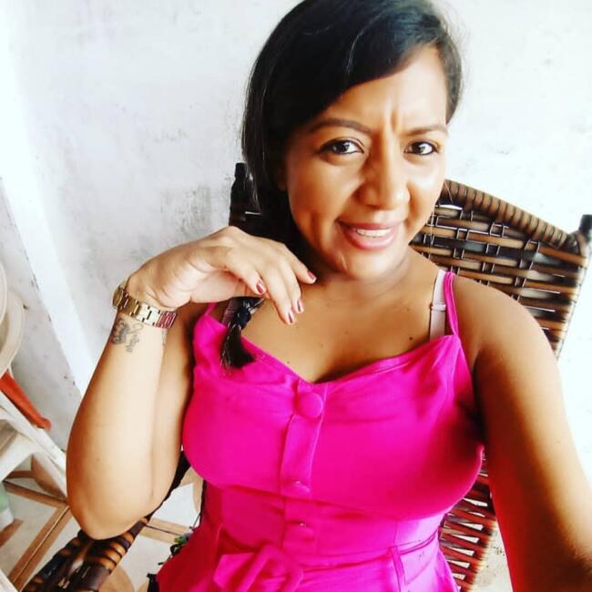 Babá em Belém: Karoline